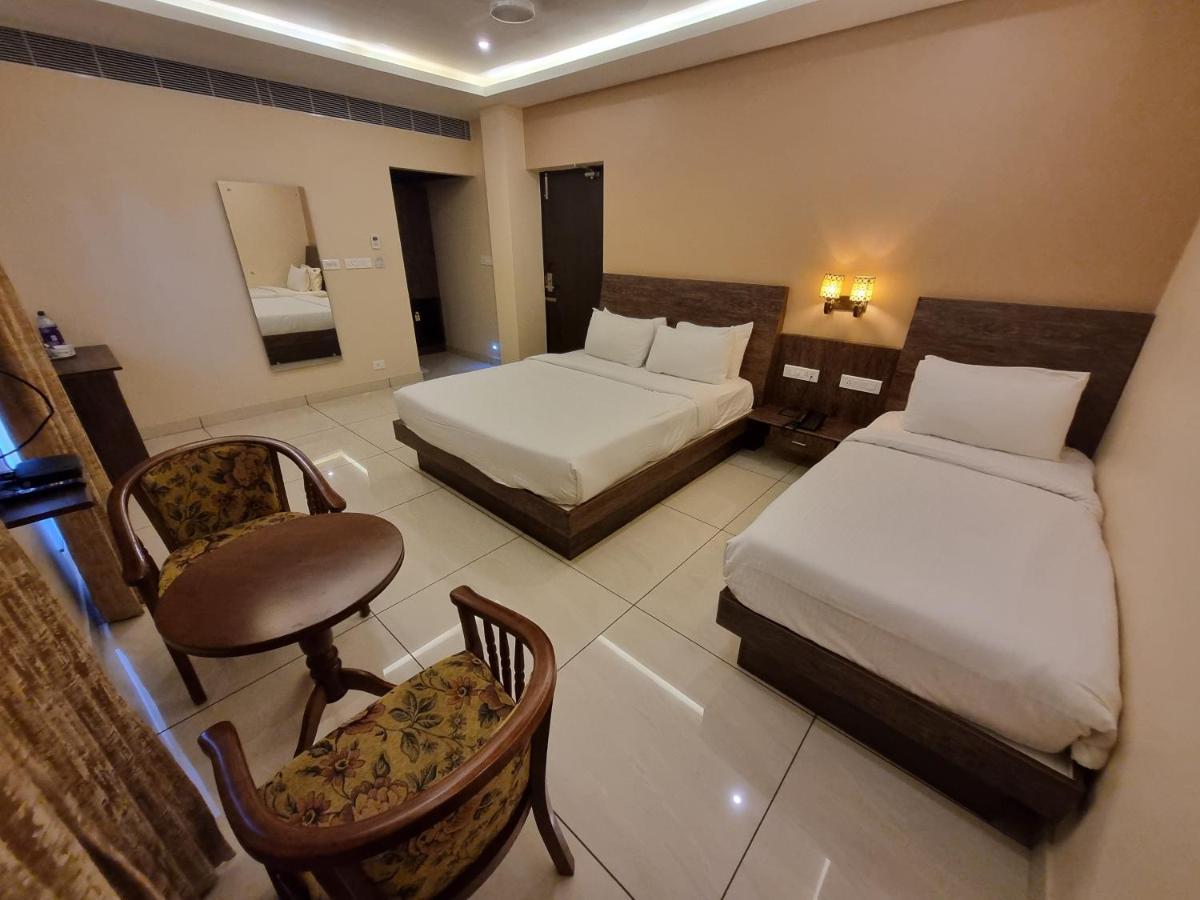 Plutus Residency Hotel Auroville Exterior photo